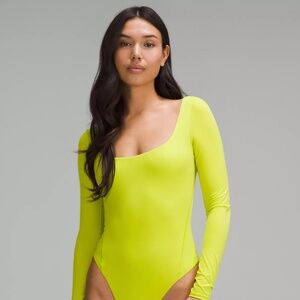 NWT Lululemon Wundermost square neck bodysuit